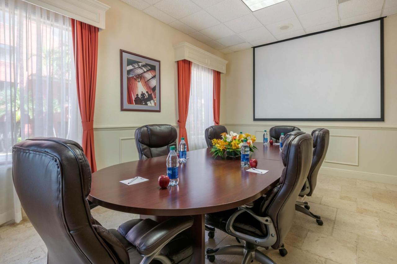 Best Western Plus Palm Beach Gardens Hotel & Suites And Conference Ct Luaran gambar